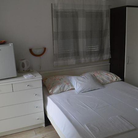 Soba Mira Apartment Makarska Ngoại thất bức ảnh