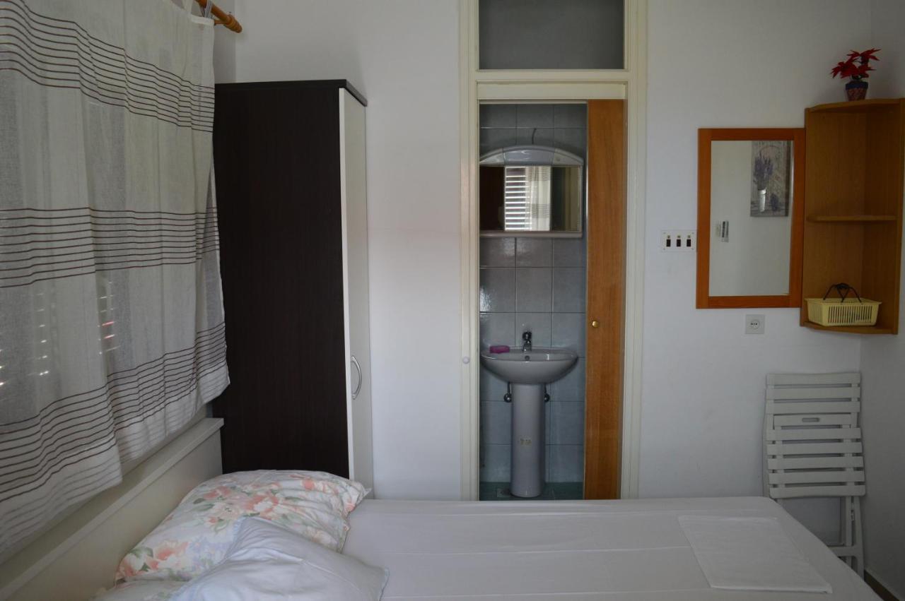 Soba Mira Apartment Makarska Ngoại thất bức ảnh